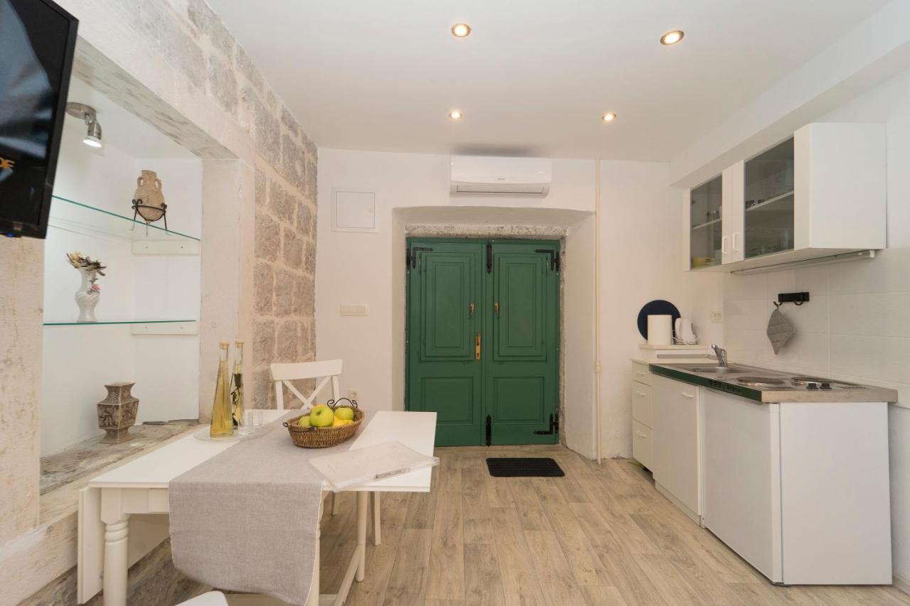 Confluence Apartments Korcula Town Bagian luar foto